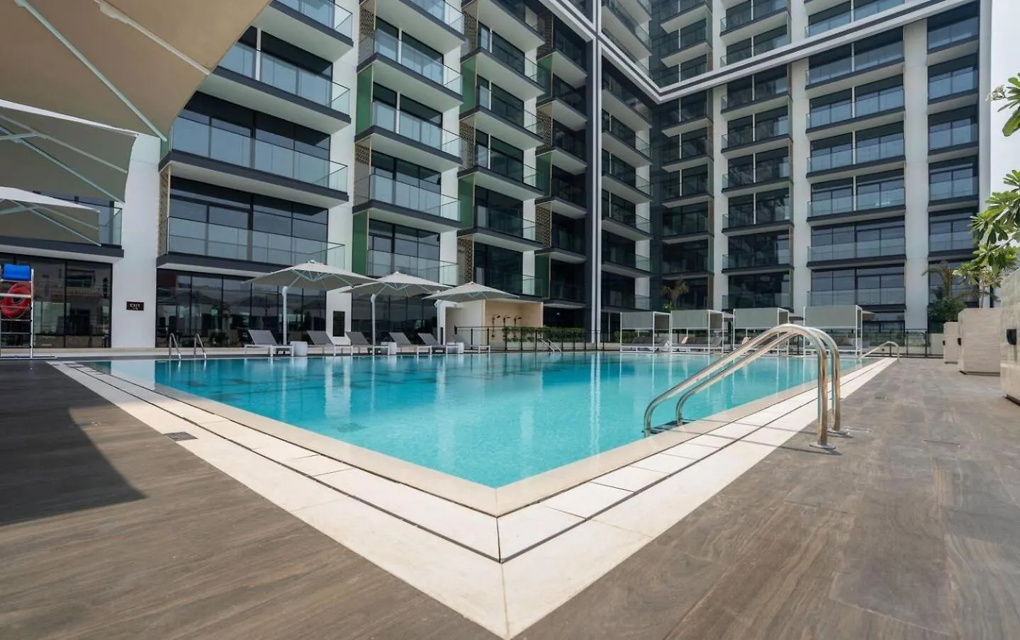 Brand-New 1-Bedroom Apartment Dubai
