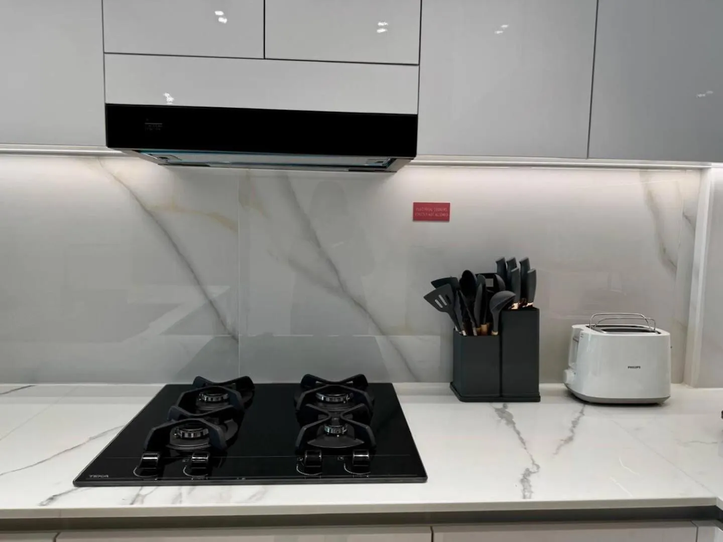 Brand-New 1-Bedroom Apartment Dubai