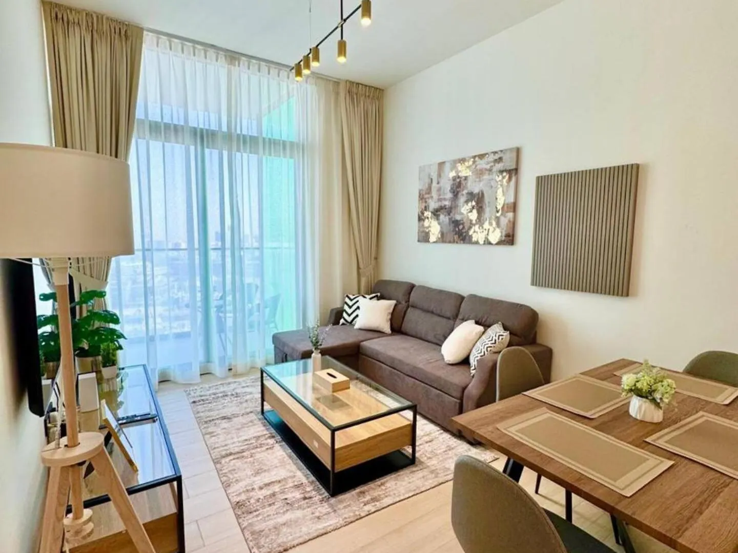 Brand-New 1-Bedroom Apartment Dubai